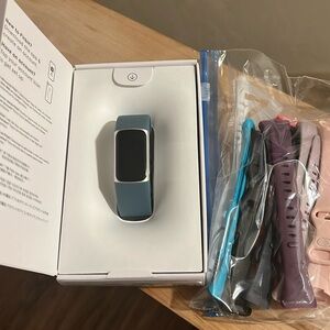 Fit bit 2021 new unused